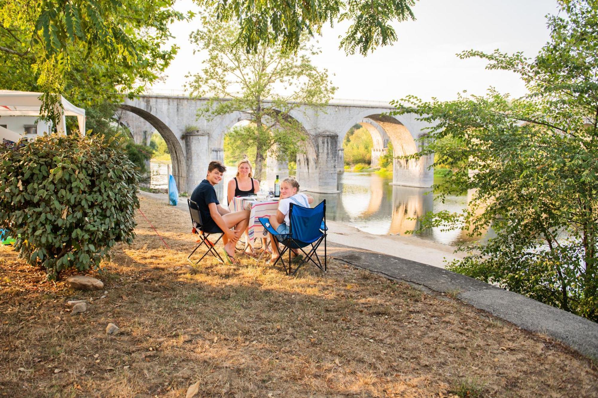 Camping Rcn La Bastide En Ardeche Sampzon Exterior foto